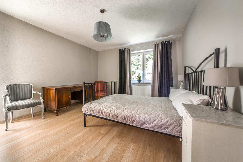 Apartamenty Jablonowa Зелёна-Гура Экстерьер фото